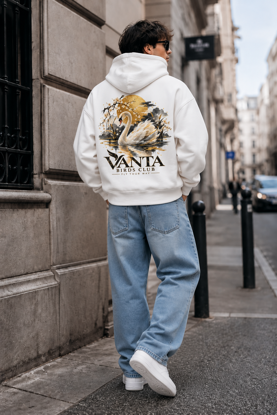 Swan Hoodie in white