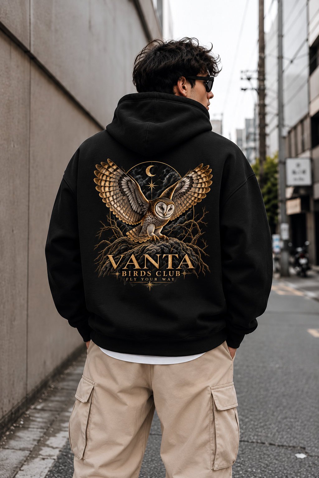Owl Hoodie in black